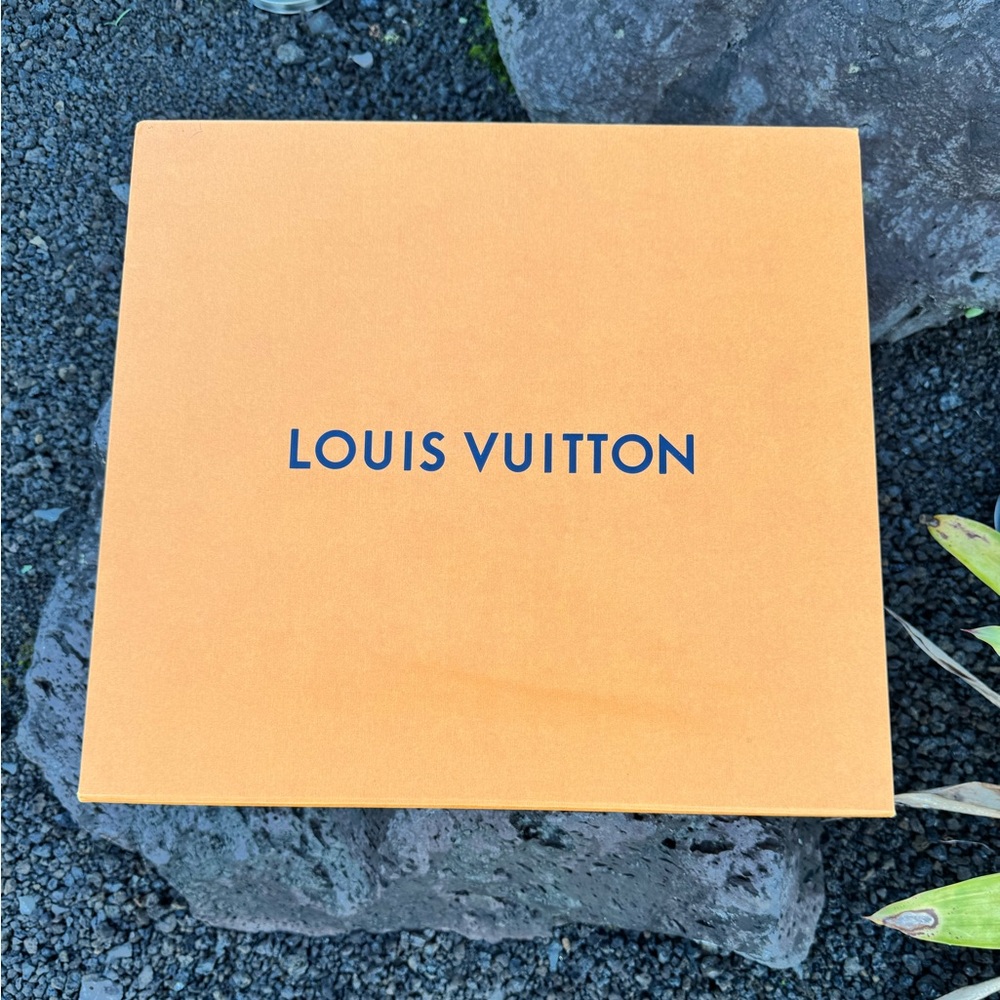 Louis Vuitton Large Gift Box Set w/ Ribbon & LV Cards Magnetic closure flap